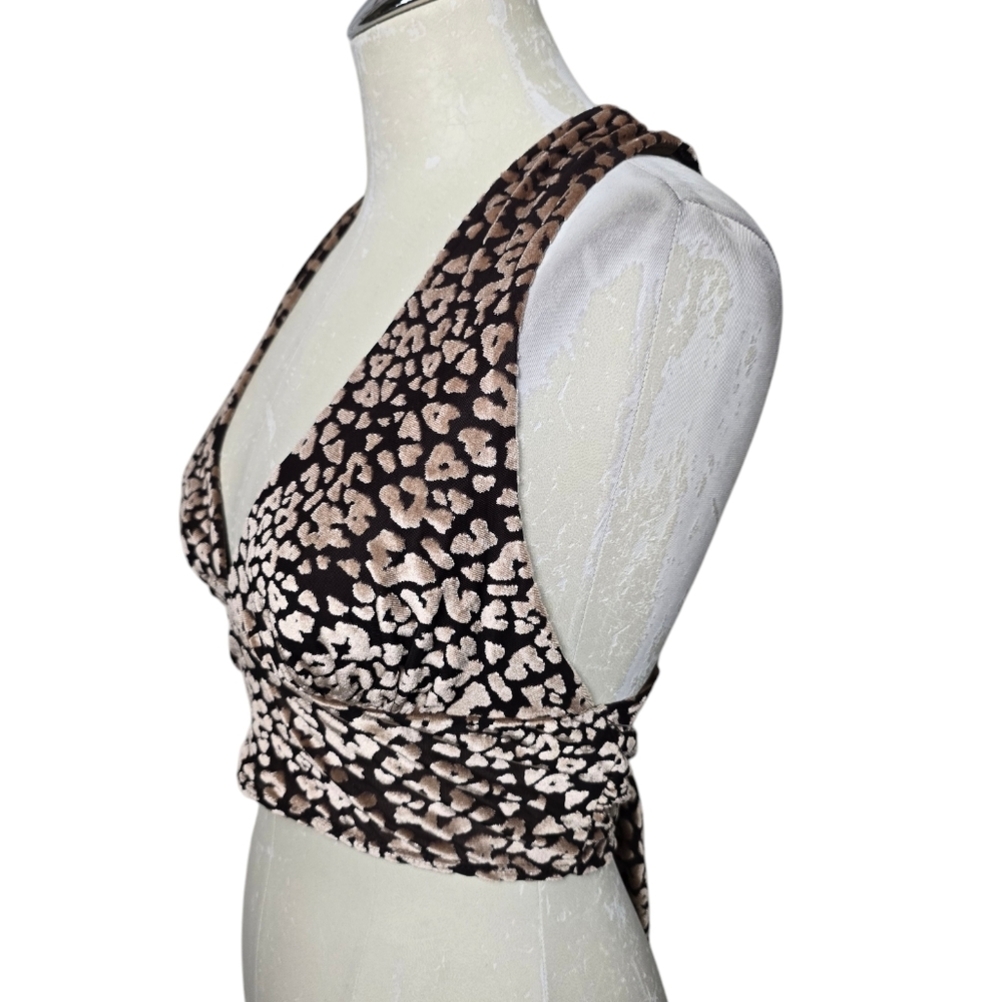 NWT Urban Outfitters Animal Print V Neck Crop Top M - Picture 3 of 9